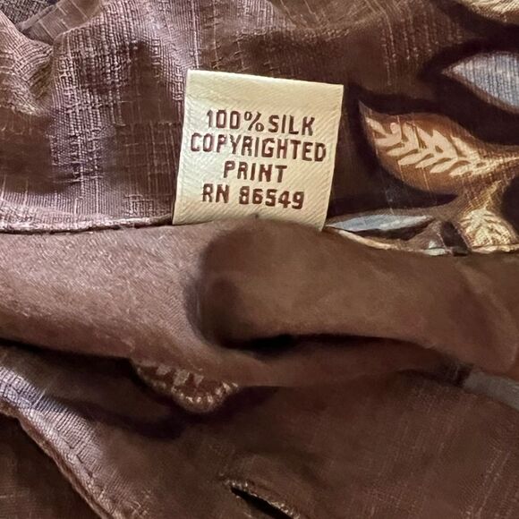 Tommy Bahama Silk Hawaiian Shirt - Picture 8 of 9